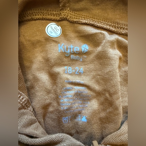 NWT Kyte Baby Marigold Bamboo Jersey Hooded Zip-Up Romper - Picture 3 of 5